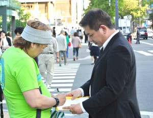 20140624街頭署名DSC_8215