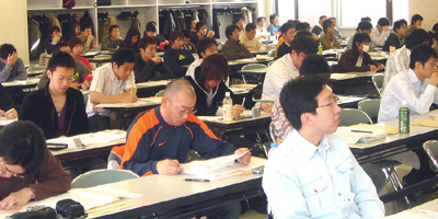 青年政治集会画像